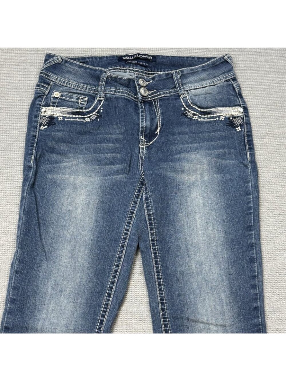 Wallflower Bootcut Jeans Womens Size 5 Luscious Curvy Fit Blue Denim Mid Rise - Picture 3 of 16